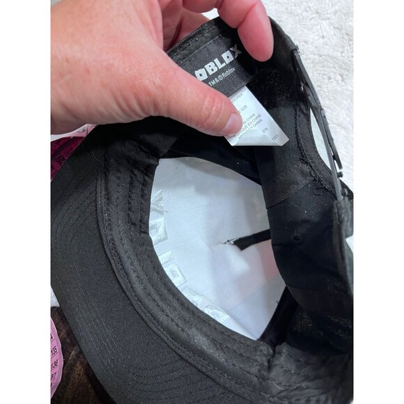 Roblox Snapback Hat Black Multicolor Adjustable Cap - Picture 5 of 6